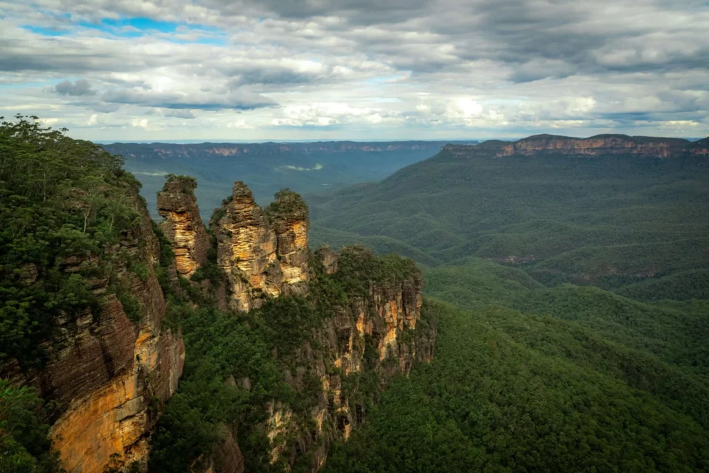 Explore the Blue Mountains 