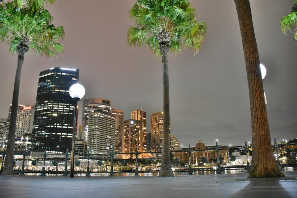 money saving tips for backpackers in sydney